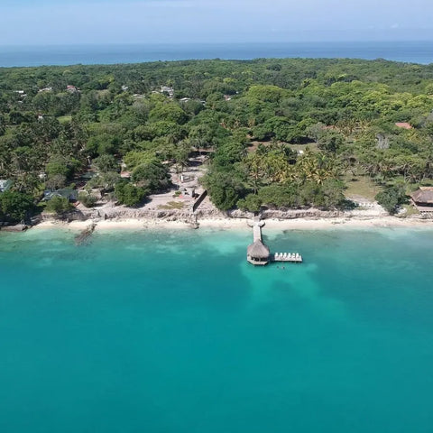 Isla Grande Shuttle Boat - Juan Ballena | Travel Experiences in Cartagena