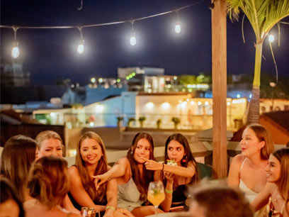 Cartagena Nightlife: The Ultimate Guide to Bars, Clubs & Live Music