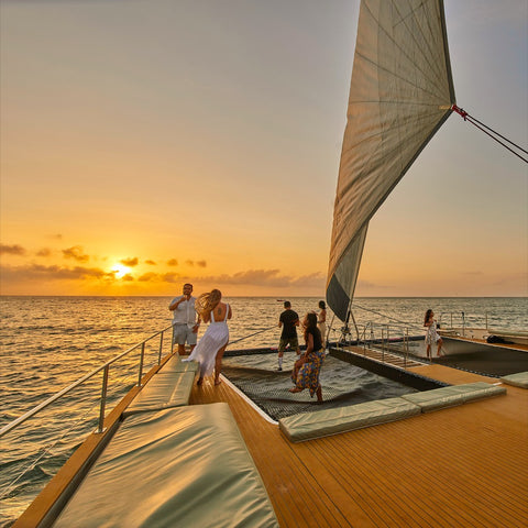 Pôr-do-sol na Baía de Cartagena em Catamarã