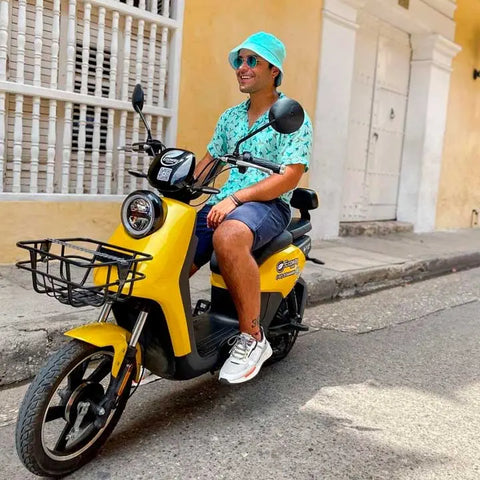 Electric Scooter Tour in Cartagena