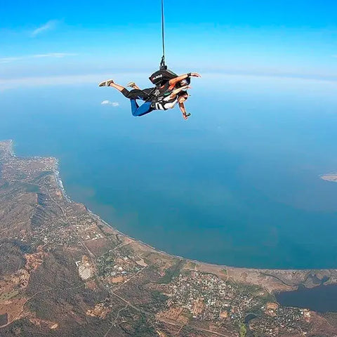 Beach Tandem Skydive - Juan Ballena | Travel Experiences in Cartagena
